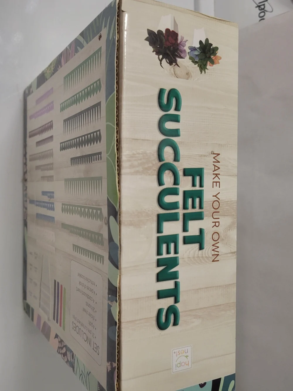 Felt Succulents Craft Kit - Green, Red, Purple, Pink (61-Piece)